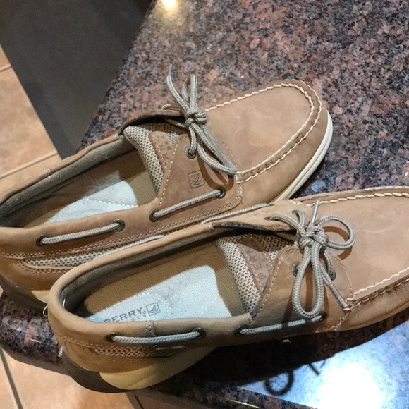 Sperrys - Picture 3 of 4